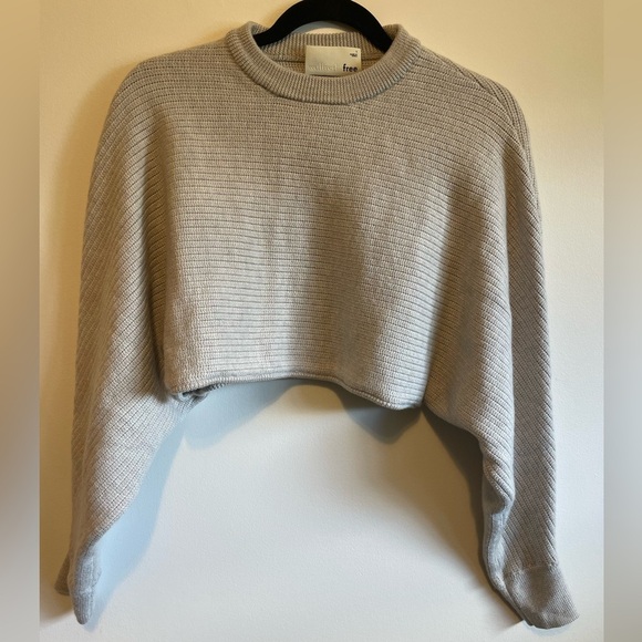 #128- ARITZIA- Wilfred Free Lolan Sweater
Wool Crop approximately xs - Picture 3 of 6